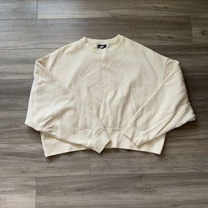 Nike Oversized Cropped Crewneck Sweater Yellow Size Small